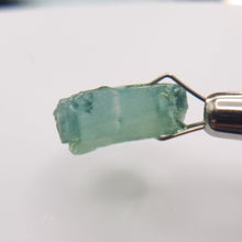 Load image into Gallery viewer, R434 Tourmaline facet rough 7.85cts