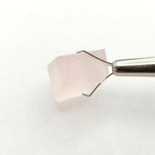 Load image into Gallery viewer, R589 Rose Quartz facet rough 17.7cts