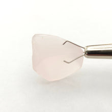 Load image into Gallery viewer, R591 Rose Quartz facet rough 17.1cts