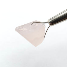 Load image into Gallery viewer, R594 Rose Quartz facet rough 23.0cts