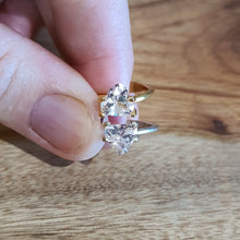 Load image into Gallery viewer, #65,66 Morganite trilliant pair, 1.2cts each