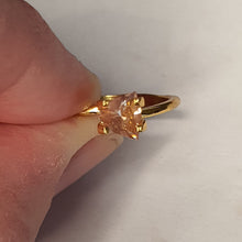 Load image into Gallery viewer, #97 Oregon Sunstone Trilliant 0.5cts