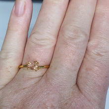 Load image into Gallery viewer, #97 Oregon Sunstone Trilliant 0.5cts