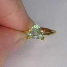 Load image into Gallery viewer, #103 Watermelon Tourmaline trilliant 0.85cts