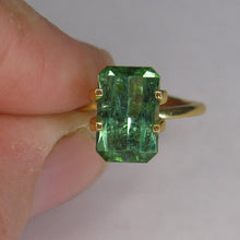 Load image into Gallery viewer, #109 Green Tourmaline rectangular cut 3.1cts