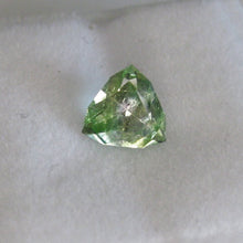Load image into Gallery viewer, #103 Watermelon Tourmaline trilliant 0.85cts