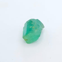 Load image into Gallery viewer, R192 Emerald facet rough 2.2cts
