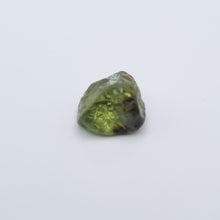 Load image into Gallery viewer, R193 Australian Sapphire facet rough 2.8cts
