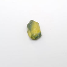 Load image into Gallery viewer, R227 Australian Sapphire Particolour Rough 2.7cts
