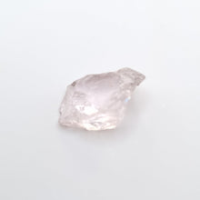 Load image into Gallery viewer, R206 Morganite facet rough 5.4cts
