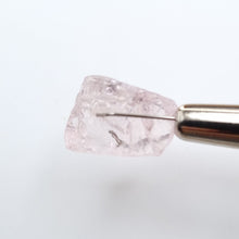 Load image into Gallery viewer, R208 Morganite facet rough 5.6cts
