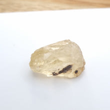 Load image into Gallery viewer, R269 Bytownite Feldspar facet rough 25.4cts
