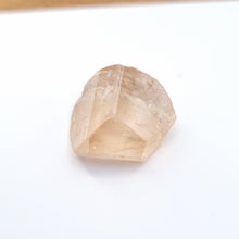 Load image into Gallery viewer, R240 Precious Topaz facet rough 13.5cts
