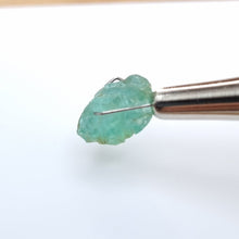 Load image into Gallery viewer, R253 Emerald facet rough 4.1cts
