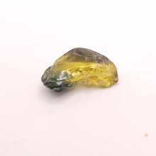 Load image into Gallery viewer, R281 Australian Sapphire facet rough 2.35cts
