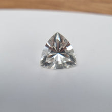 Load image into Gallery viewer, #194 Australian Topaz Trilliant 3.7cts
