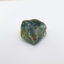 Load image into Gallery viewer, R333 Australian Sapphire facet rough 3.75cts

