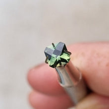 Load image into Gallery viewer, #195 Australian sapphire calibrated square cut 1ct
