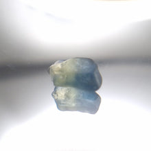 Load image into Gallery viewer, R360 Australian Sapphire facet rough 1.7cts
