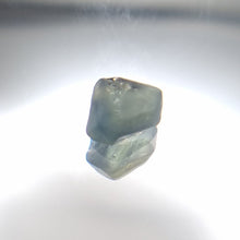 Load image into Gallery viewer, R361 Australian Sapphire facet rough 2.2cts
