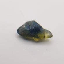 Load image into Gallery viewer, R369 Australian Sapphire star rough 3.5cts
