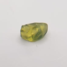 Load image into Gallery viewer, R374 Australian Sapphire facet rough 1.9cts
