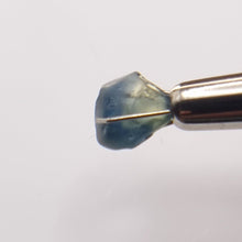 Load image into Gallery viewer, R377 Australian Sapphire facet rough 1.9cts
