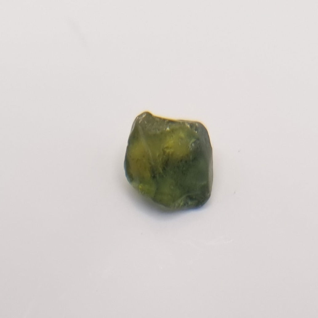 R406 Australian Sapphire facet rough 2.0cts