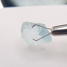 Load image into Gallery viewer, R469 Aquamarine facet rough 10.2cts
