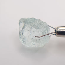 Load image into Gallery viewer, R474 Aquamarine facet rough 10.5cts
