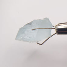 Load image into Gallery viewer, R477 Aquamarine facet rough 8.45cts
