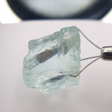 Load image into Gallery viewer, R478 Aquamarine facet rough 36.3cts
