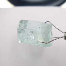 Load image into Gallery viewer, R478 Aquamarine facet rough 36.3cts
