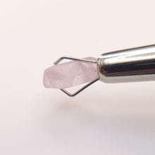 Load image into Gallery viewer, R481 Spinel facet rough 1.95cts
