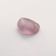 Load image into Gallery viewer, R482 Spinel facet rough 1.1cts
