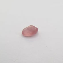 Load image into Gallery viewer, R504 Spinel facet rough 1.15cts
