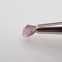 Load image into Gallery viewer, R506 Spinel facet rough 1.3cts
