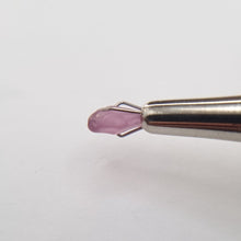 Load image into Gallery viewer, R506 Spinel facet rough 1.3cts
