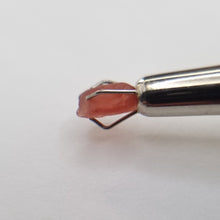 Load image into Gallery viewer, R507 Spinel facet rough 1.1cts
