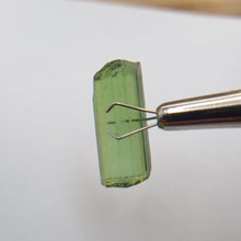 Load image into Gallery viewer, R543 Tourmaline facet rough 13.7cts
