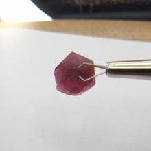 Load image into Gallery viewer, R553 Tourmaline facet rough 11.75cts
