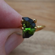 Load image into Gallery viewer, #201 Verdelite Tourmaline 2.3cts
