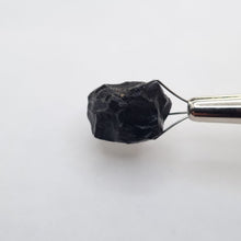 Load image into Gallery viewer, R528 Australian Spinel facet rough 17.0cts
