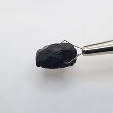 Load image into Gallery viewer, R529 Australian Spinel facet rough 21.8cts
