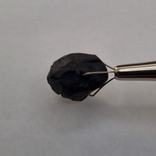 Load image into Gallery viewer, R533 Australian Spinel facet rough 36.5cts
