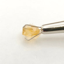 Load image into Gallery viewer, R561 Citrine facet rough 2.5cts
