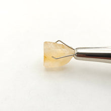 Load image into Gallery viewer, R566 Citrine facet rough 4.15cts
