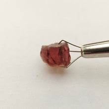 Load image into Gallery viewer, R567 Tourmaline facet rough 7.25cts
