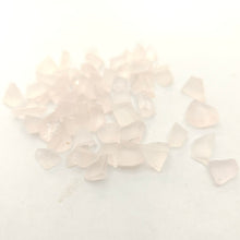 Load image into Gallery viewer, M001 Morganite melee rough 5ct blind pour
