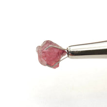 Load image into Gallery viewer, R613 Malaya Garnet facet rough 5.3cts
